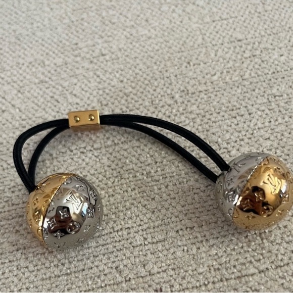 Louis Vuitton Black and Gold Hair Accessory - Picture 2 of 4